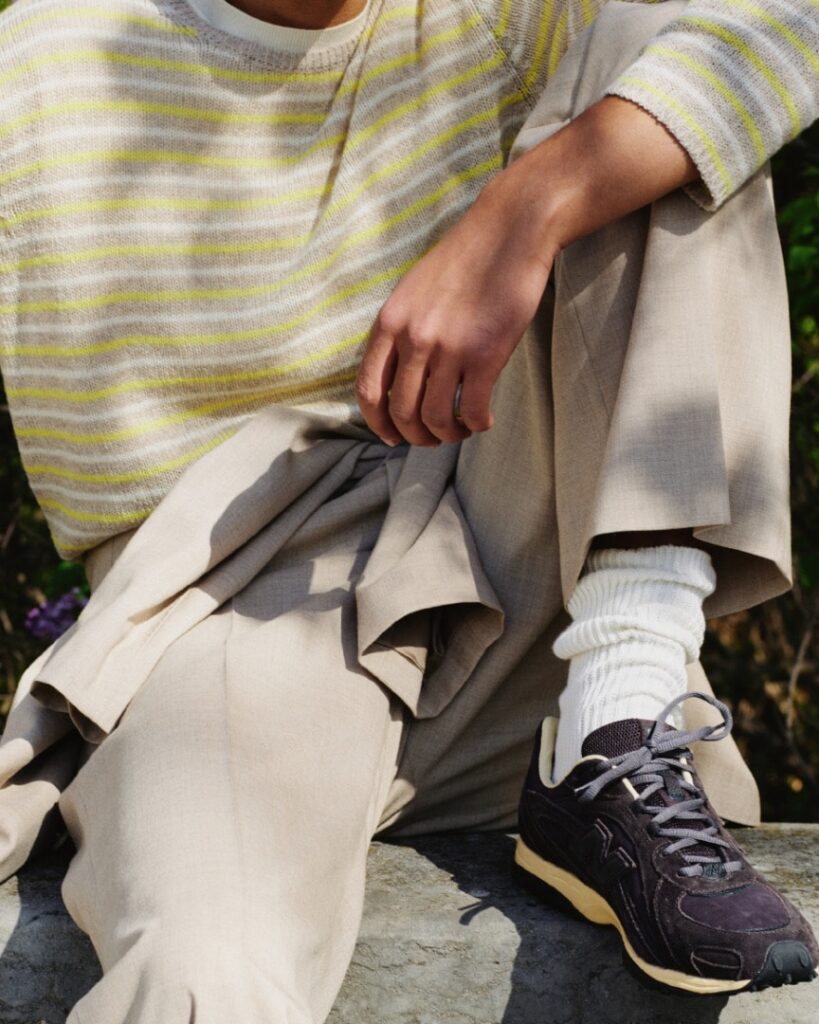 AURALEE × New Balance 204L