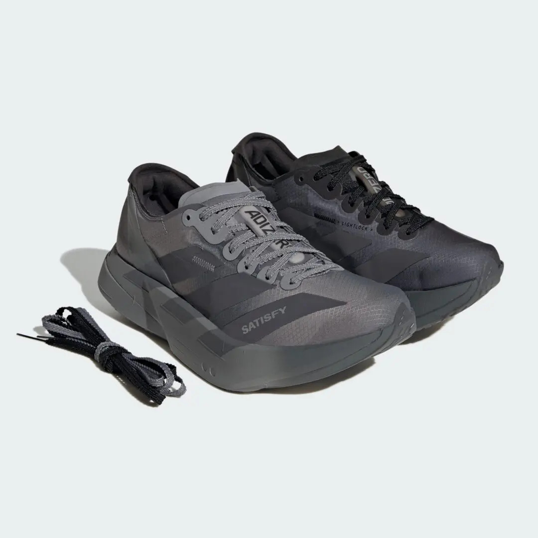 adidas × SATISFY「ADIZERO ADIOS PRO 4 SATISFY」コアブラック