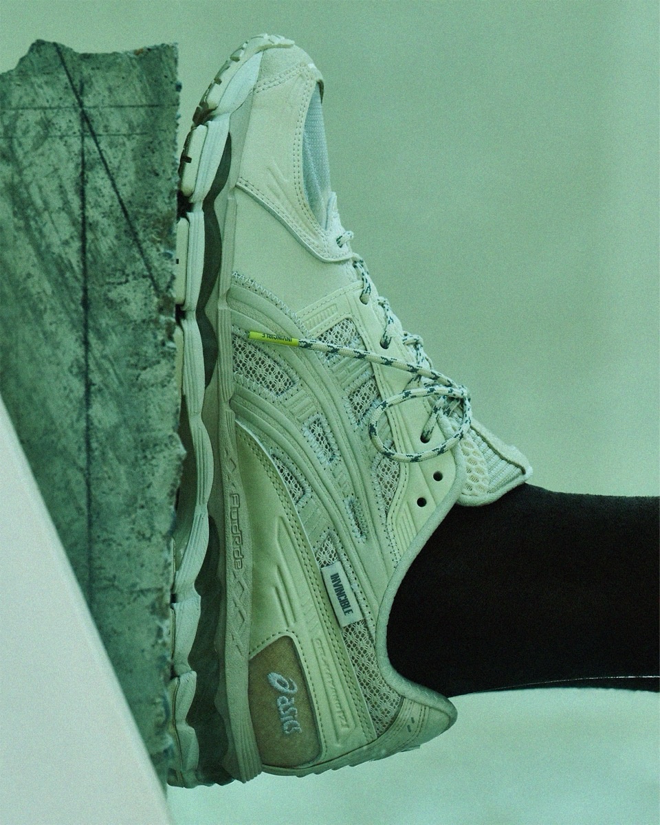 INVINCIBLE_MADNESS_ASICS_GEL-KAYANO