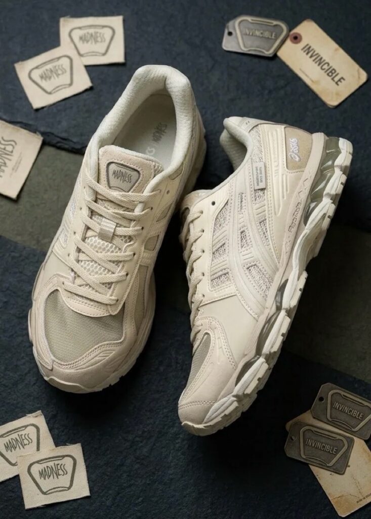 INVINCIBLE_MADNESS_ASICS_GEL-KAYANO