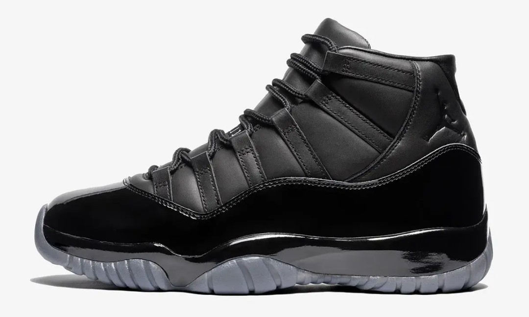 COMME des GARÇONS HOMME PLUS × Air Jordan 11 ブラック アウトステップ側のサイドビュー