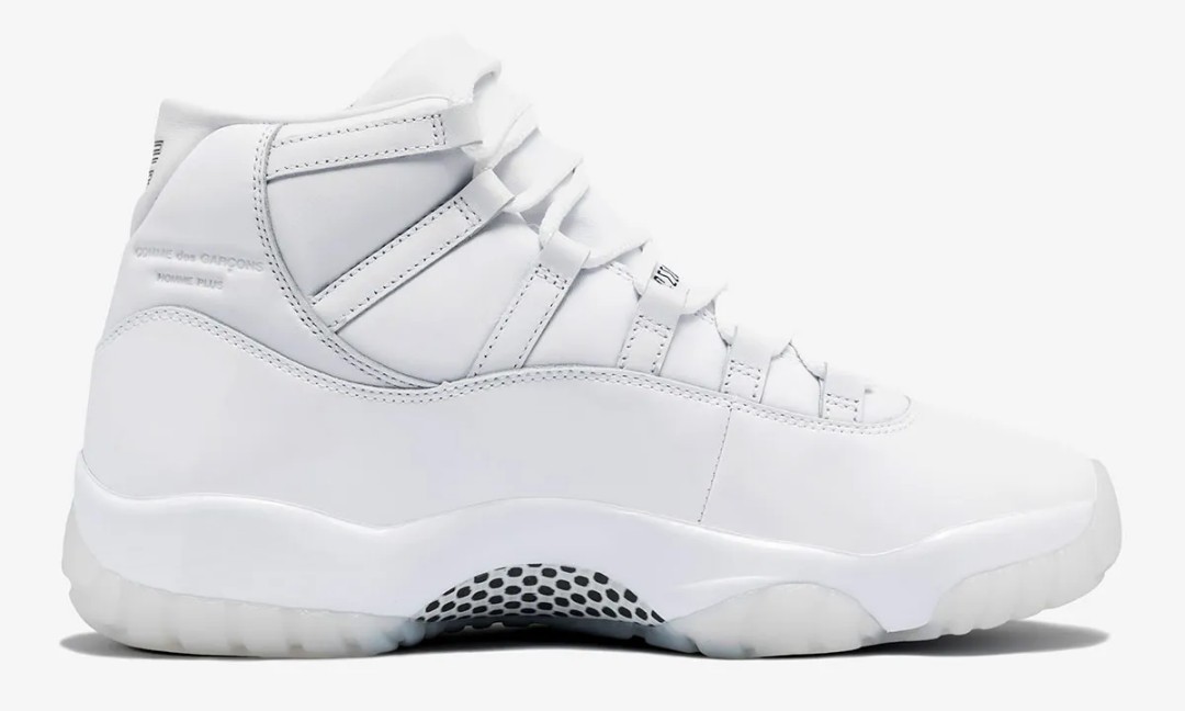 COMME des GARÇONS HOMME PLUS × Air Jordan 11 ホワイト インステップ側のサイドビュー
