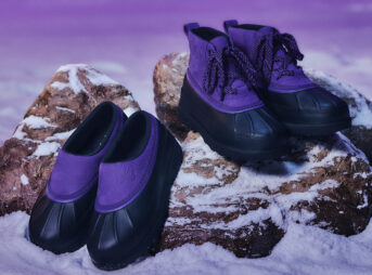 NEEDLES × SOREL Ambler Waterproof と Ambler Chukka Waterproof 雪の岩場に並ぶ2型