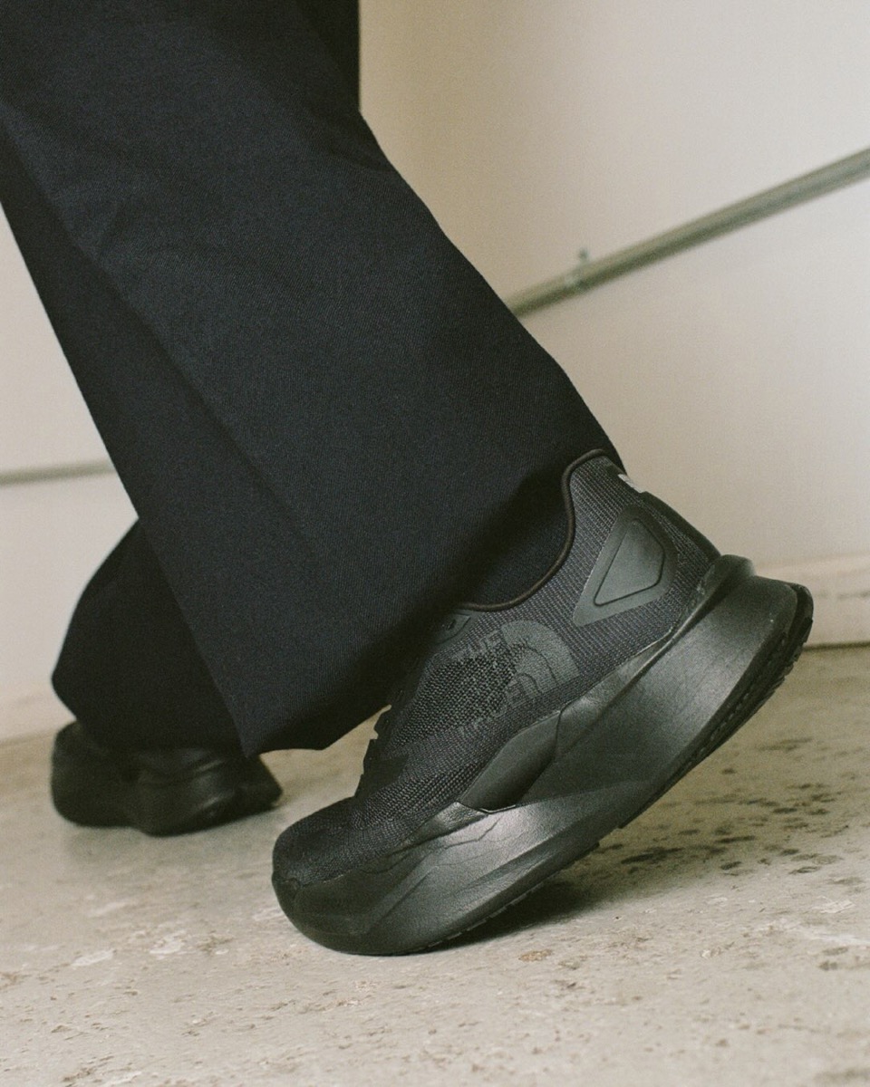 THE NORTH FACE × ENGINEERED GARMENTS VECTIV Forward EG 履き口とヒール周りのディテール